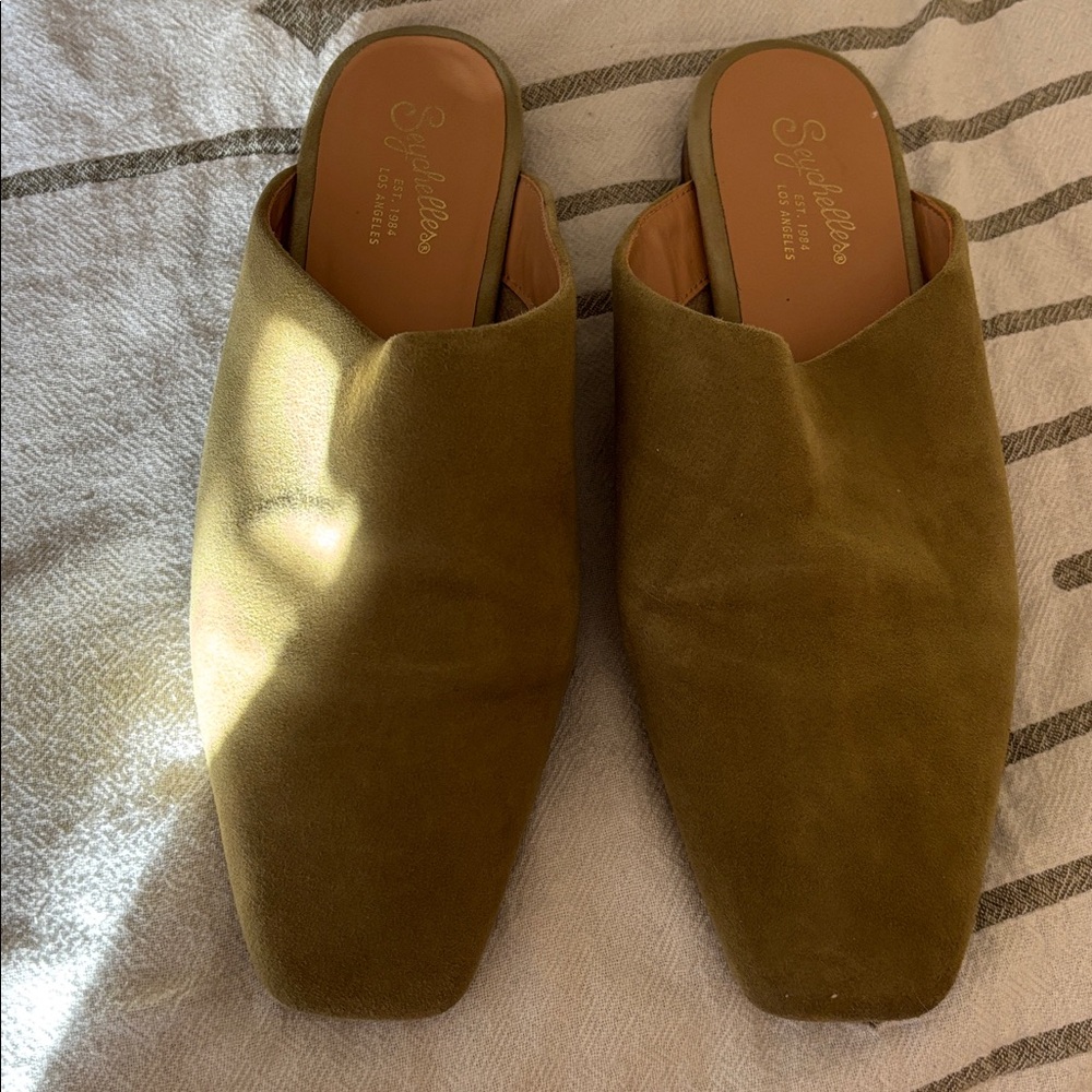 Seychelles Women's green suede mules size 9.5 no box worn